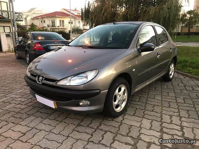 Peugeot  Nacional 5 Porta Dezembro/99 - à venda -