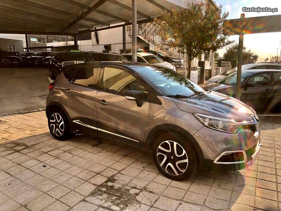 Renault Captur 1.5 DCi Exclusive Janeiro/16 - à venda -