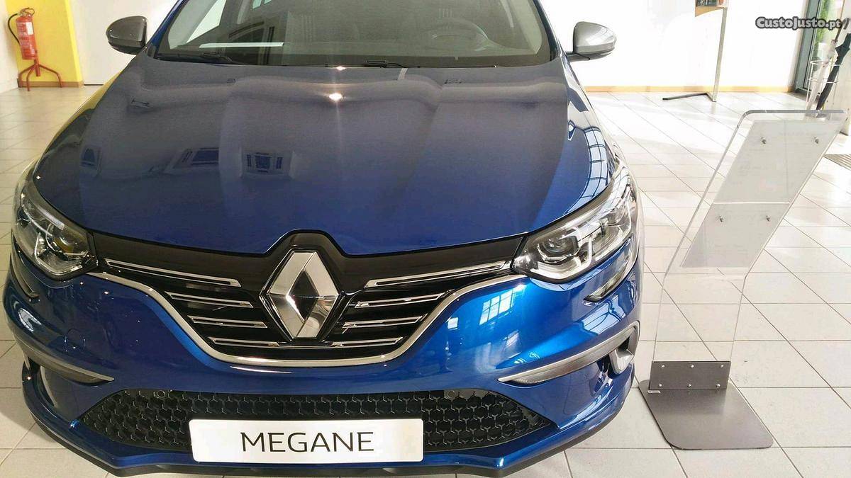 Renault Mégane 1.6dCi GTLine Energy Junho/17 - à venda -