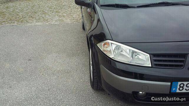 Renault Mégane exclusiv Abril/05 - à venda - Ligeiros