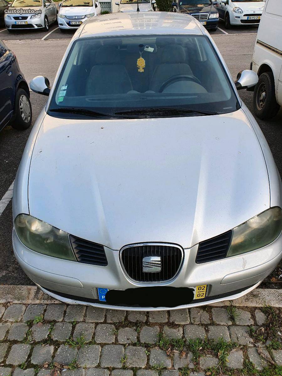 Seat Ibiza IV 6l Fevereiro/02 - à venda - Ligeiros