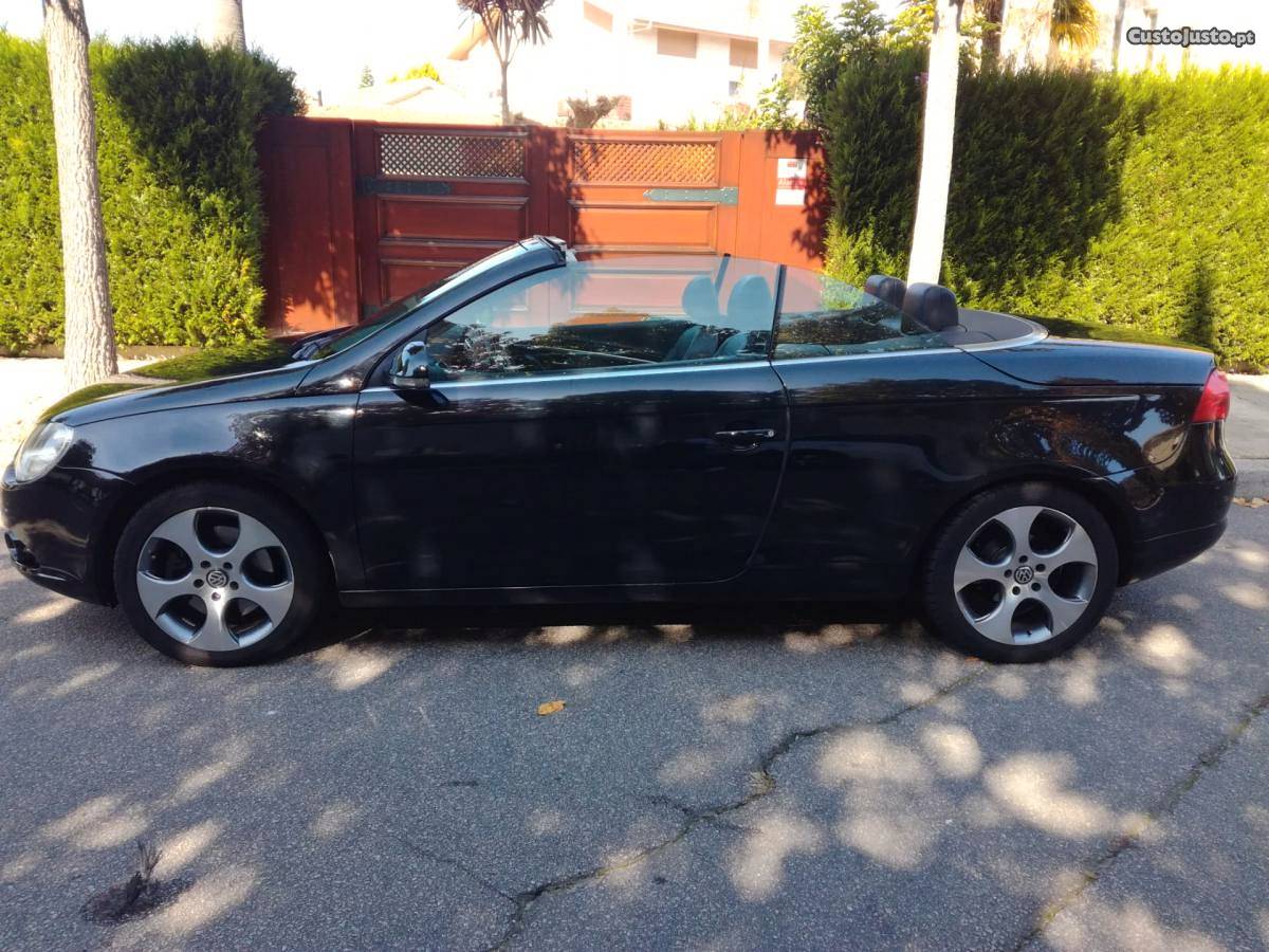 VW EOS 2.0 TDI caixa DSG Abril/07 - à venda - Descapotável