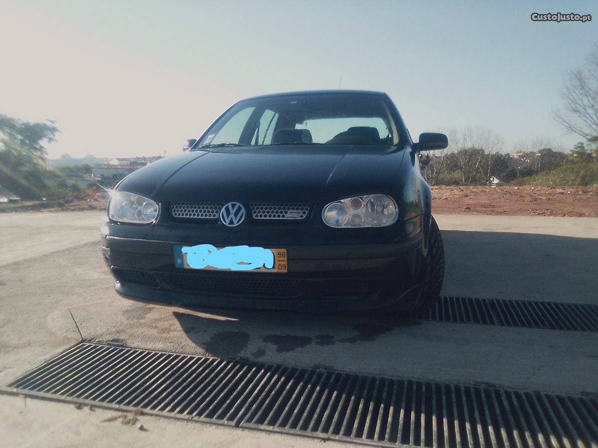 VW Golf IV Setembro/98 - à venda - Ligeiros Passageiros,