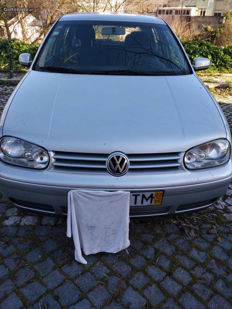 VW Golf TDI 100 CV Maio/02 - à venda - Ligeiros