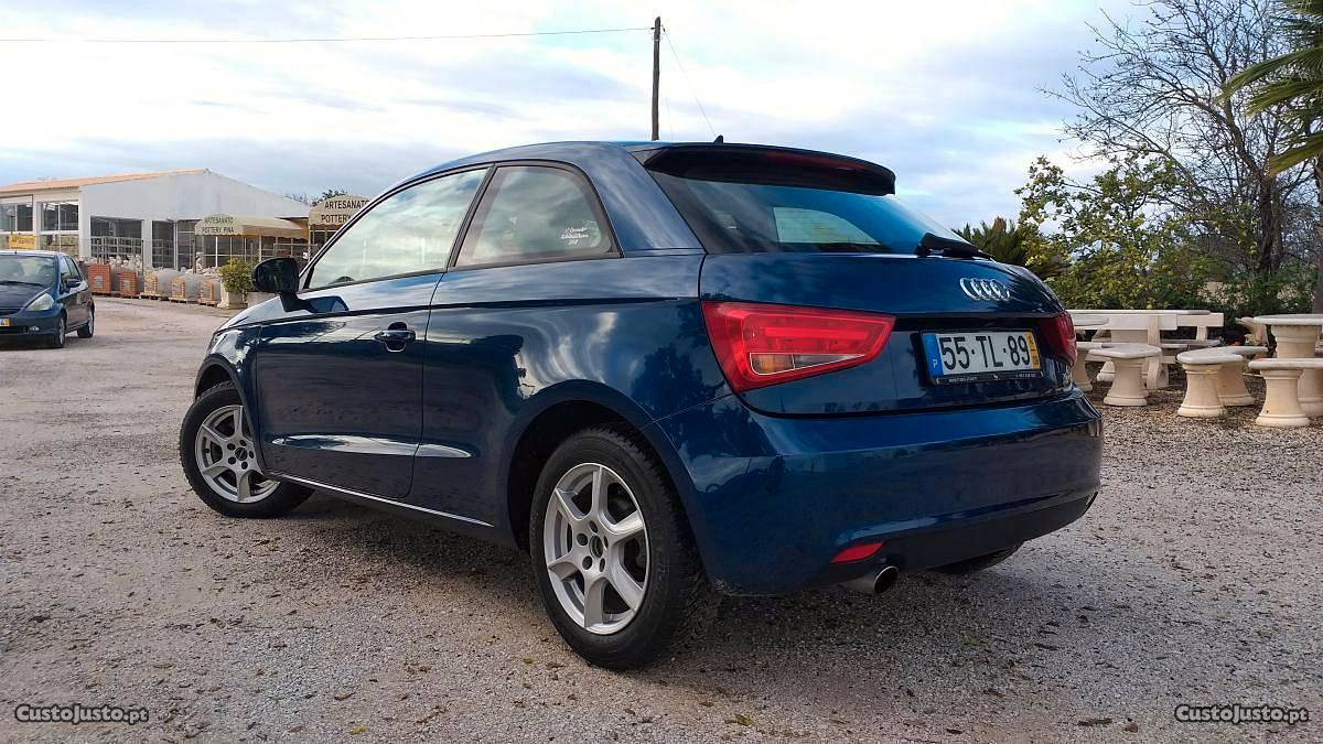 Audi A1 1.6 Junho/10 - à venda - Ligeiros Passageiros, Faro