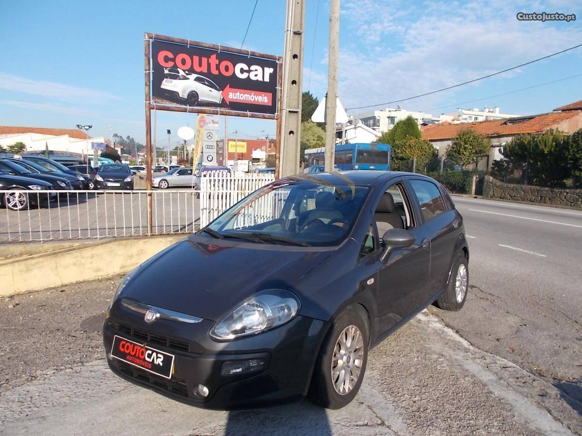 Fiat Grande Punto 1.3 MultiJect Junho/11 - à venda -