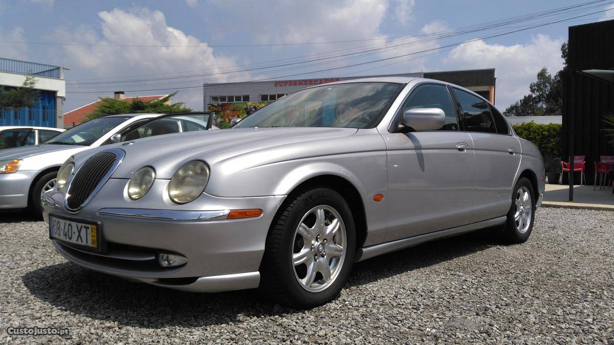 Jaguar S-Type 3.0 V6 Junho/01 - à venda - Ligeiros