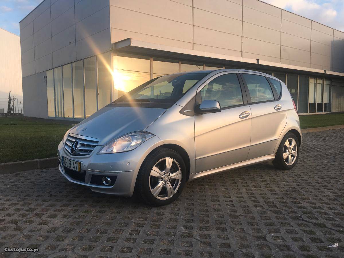 Mercedes-Benz A  CDI Dezembro/10 - à venda -