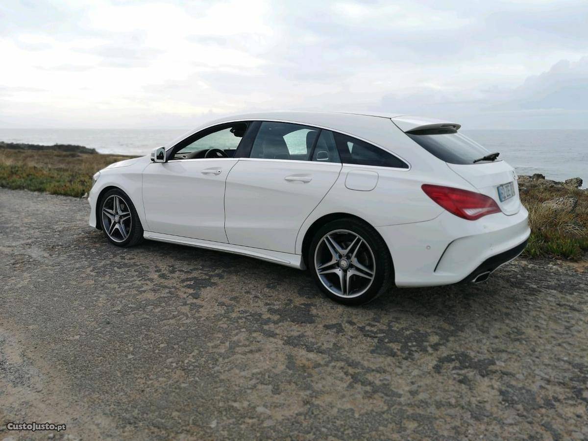 Mercedes-Benz CLA 200 amg Setembro/15 - à venda - Ligeiros