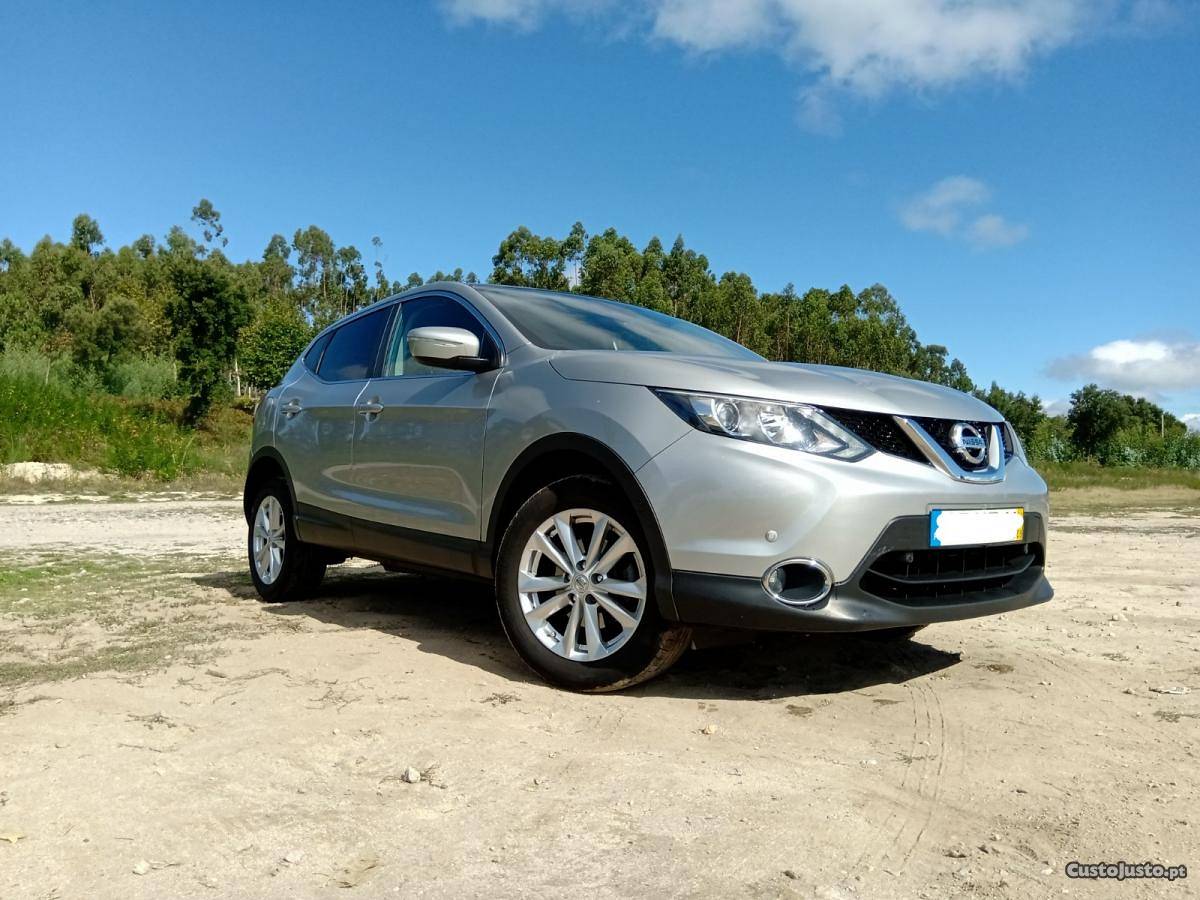 Nissan Qashqai 1.5 dci Setembro/14 - à venda - Monovolume /