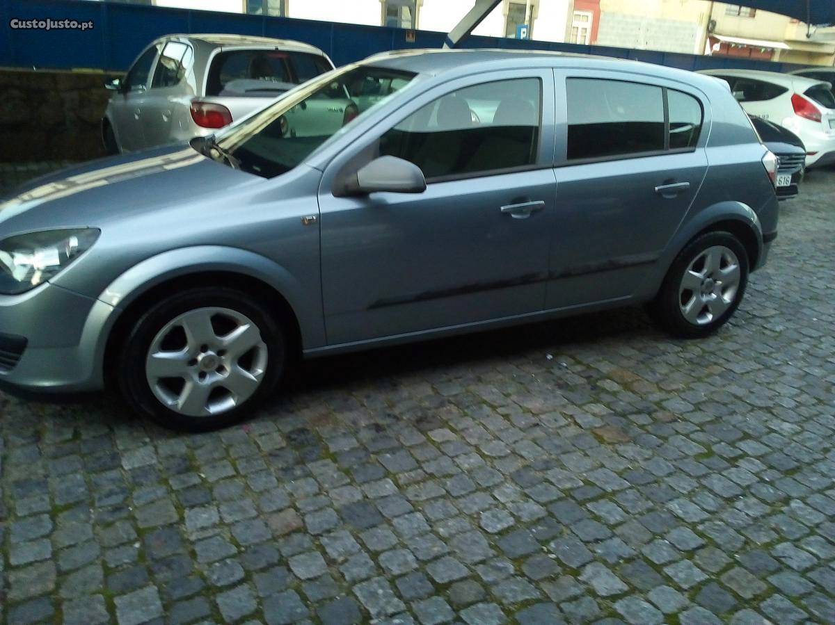 Opel Astra v bom estado Abril/06 - à venda - Ligeiros