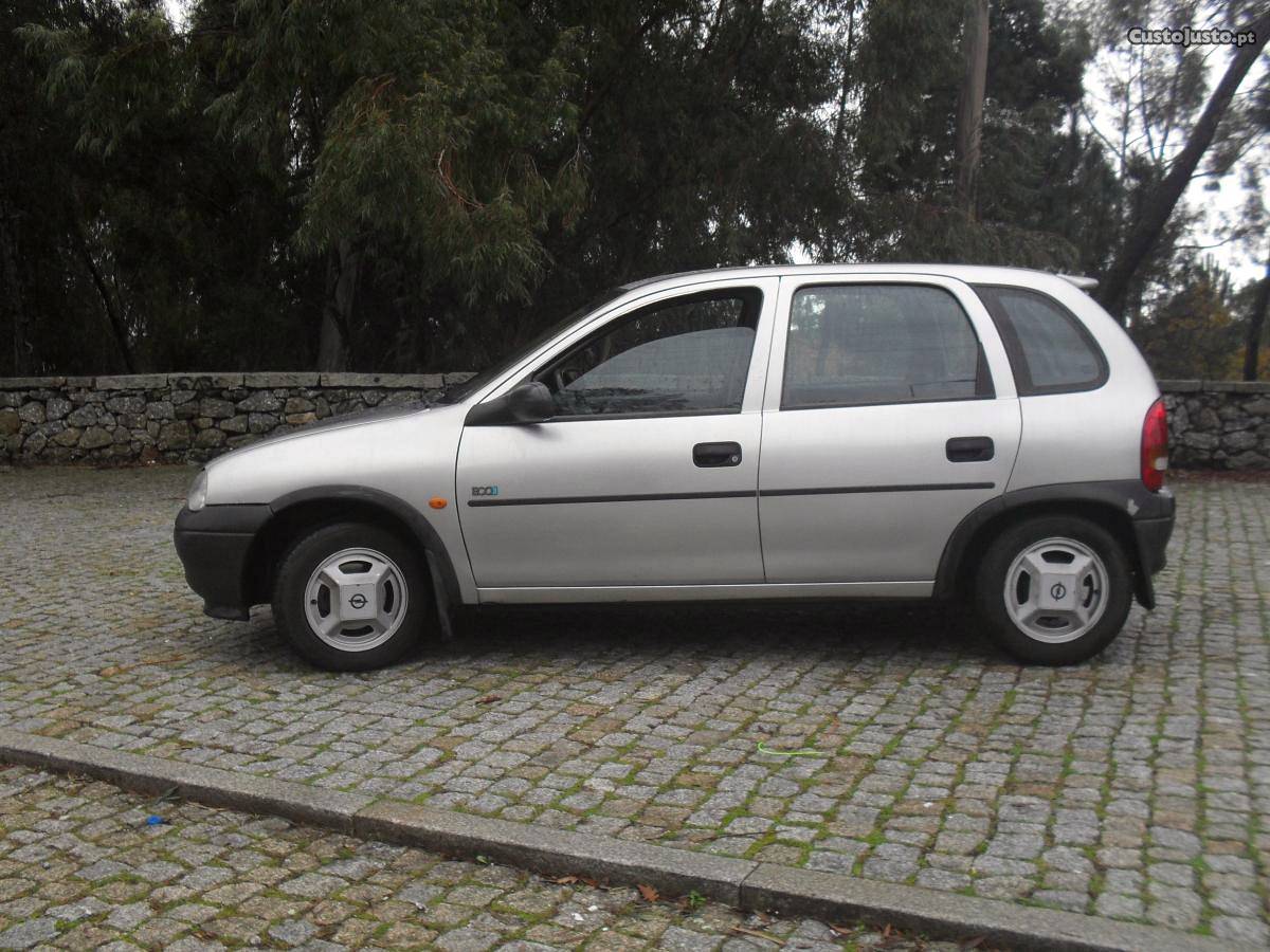 Opel Corsa 1.5 td isuzu 1dono Maio/98 - à venda - Ligeiros