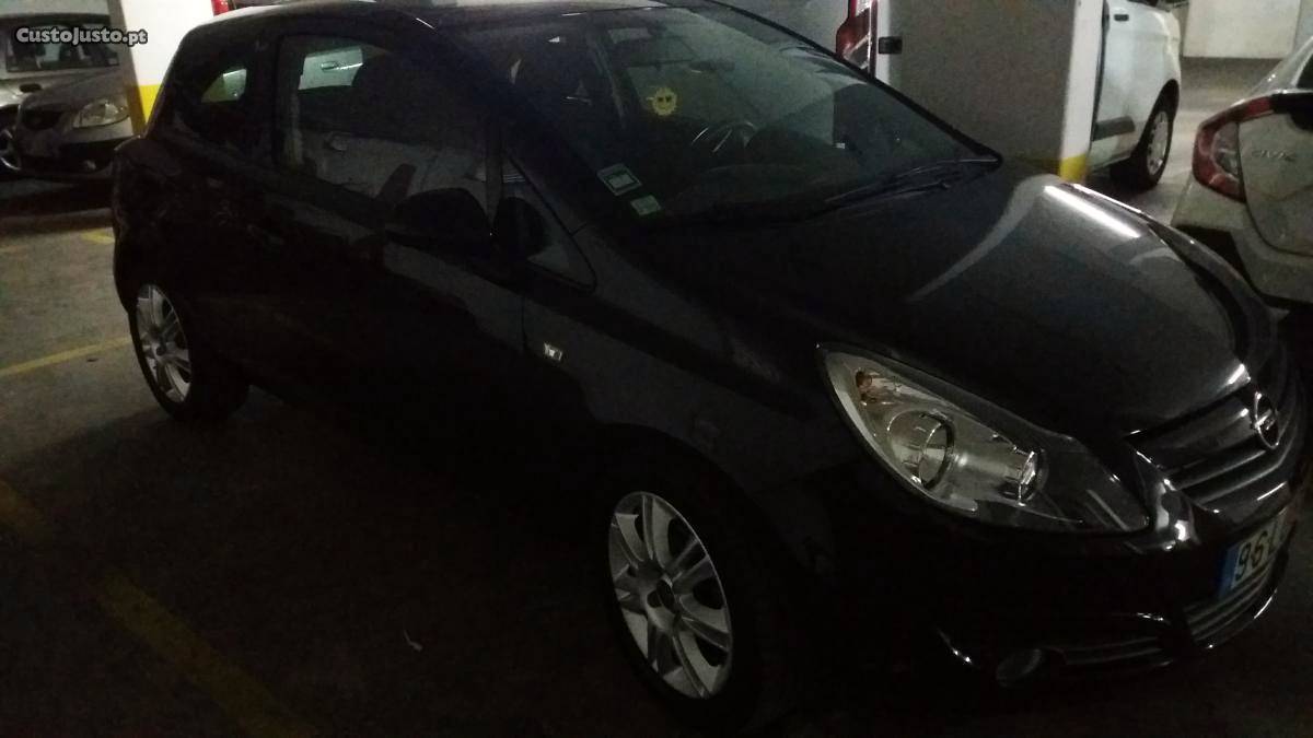 Opel Corsa Black Edition Janeiro/11 - à venda - Ligeiros