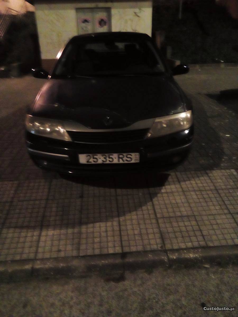 Renault Laguna 1.6 AC trocas Maio/01 - à venda - Ligeiros