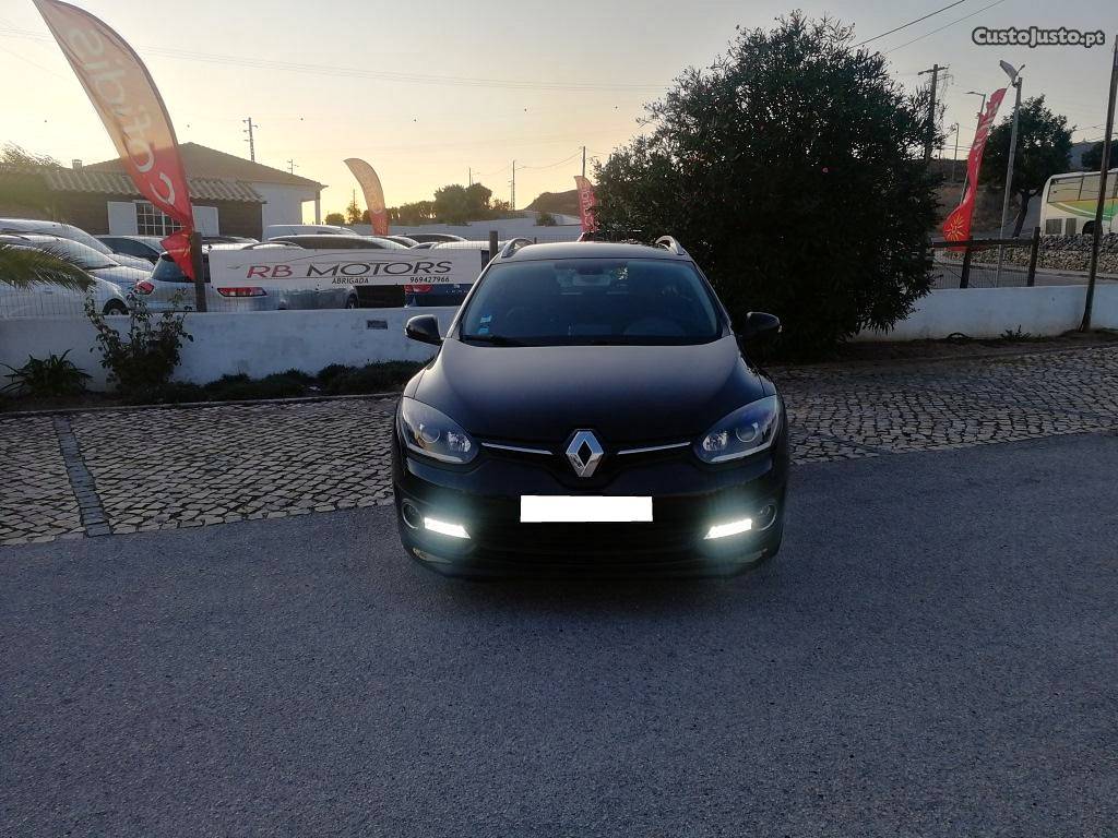 Renault Mégane 1.5dci limited nac Dezembro/14 - à venda -