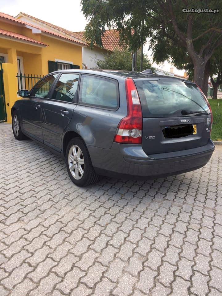 Volvo Vhdi 110cv Dezembro/05 - à venda - Ligeiros