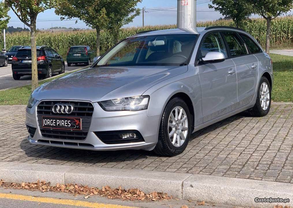 Audi A4 2.0 TDI EXCLUSIVE Março/15 - à venda - Ligeiros