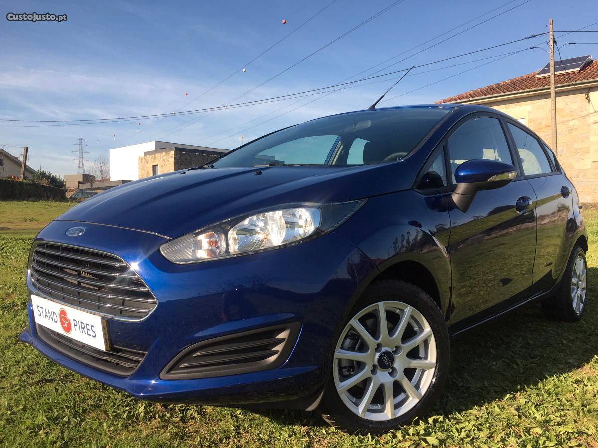 Ford Fiesta 1.0 ECOBOOST 100 CV Maio/14 - à venda -