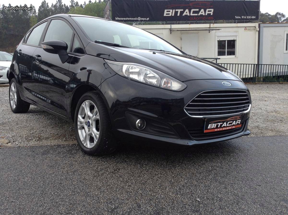 Ford Fiesta 1.5 TDCI Jantes Agosto/14 - à venda - Ligeiros