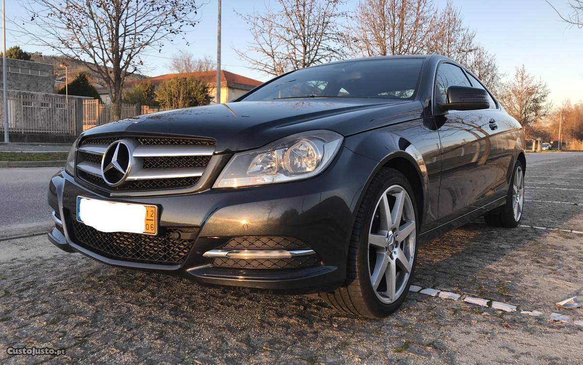 Mercedes-Benz C 220 coupé Junho/12 - à venda - Ligeiros