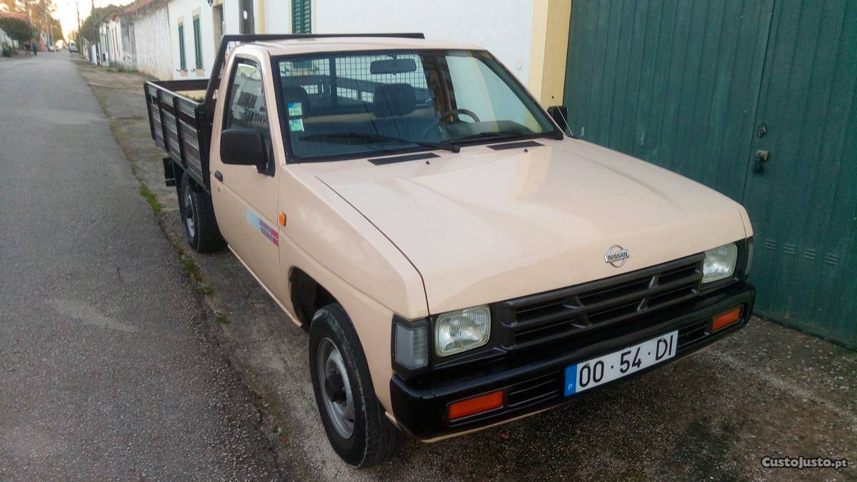 Nissan Pick Up D21 Março/94 - à venda - Comerciais / Van,