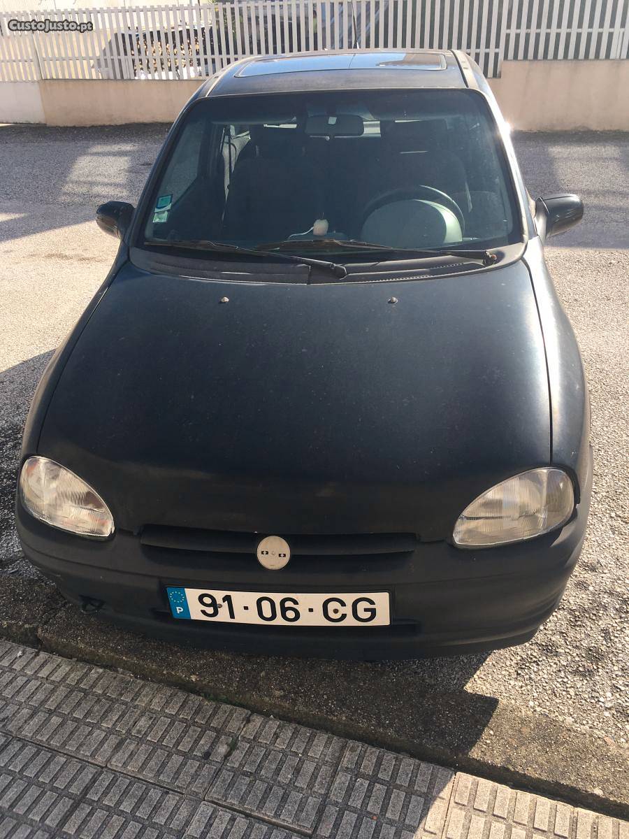 Opel Corsa 1.5 TD Sport Junho/93 - à venda - Ligeiros