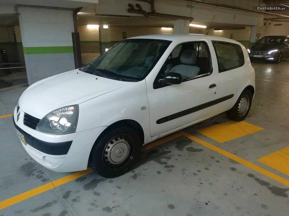 Renault Clio 1.5dci Dezembro/05 - à venda - Comerciais /