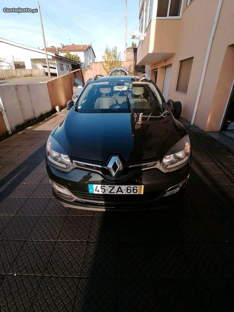 Renault Mégane full extras Janeiro/15 - à venda - Ligeiros