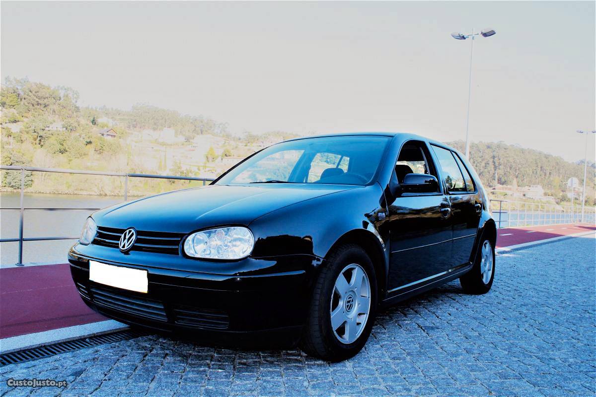 VW Golf 1.9 TDI Nacional 110 Março/98 - à venda - Ligeiros