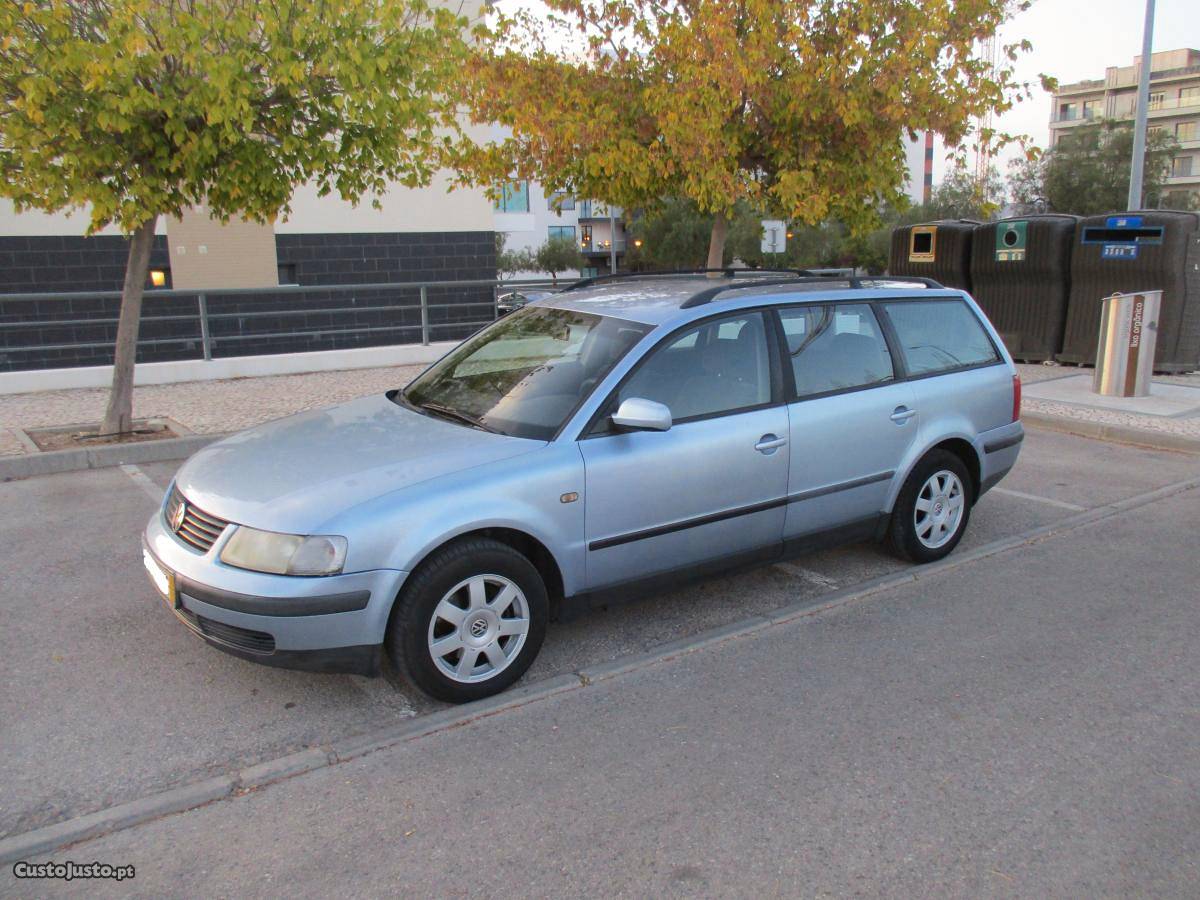 VW Passat Comfort Julho/98 - à venda - Ligeiros