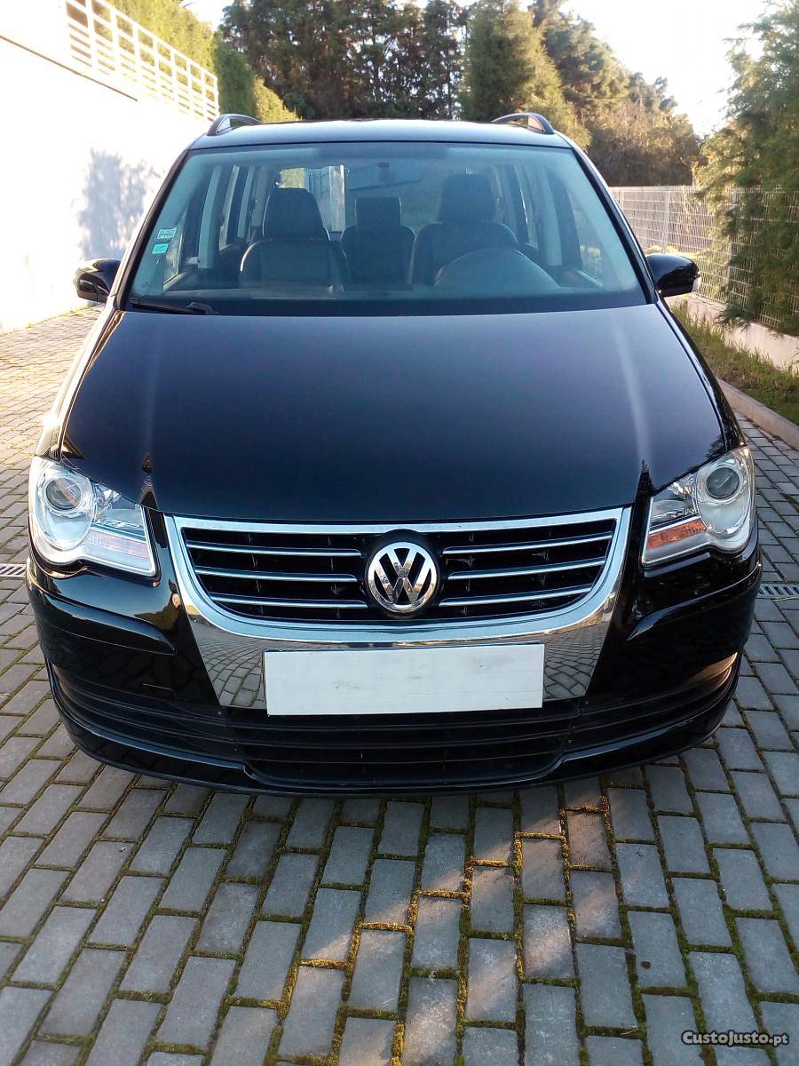 VW Touran 1.9 TDI 7 LUGARES Fevereiro/08 - à venda -
