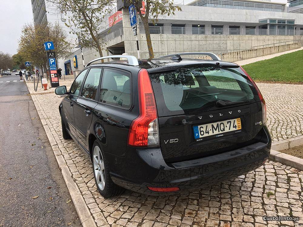 Volvo V D Fevereiro/12 - à venda - Ligeiros