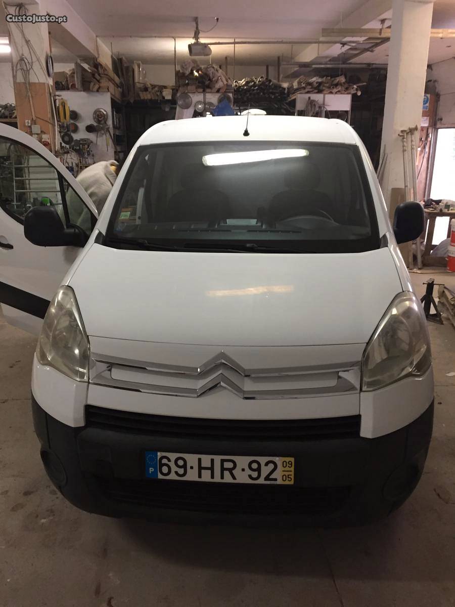 Citroën Berlingo 1.6 hdi fibrada Maio/09 - à venda -