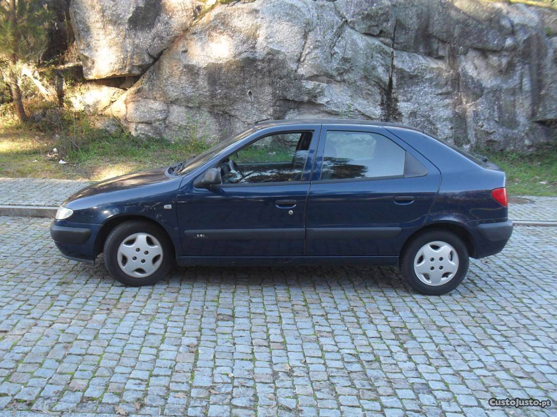 Citroën Xsara 1.4 a.c 175 km troco Junho/99 - à venda -