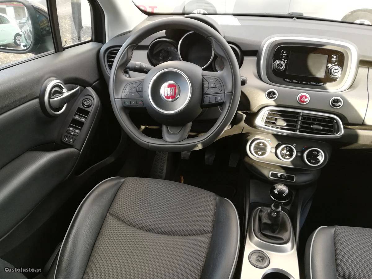 Fiat 500X Cross Maio/17 - à venda - Monovolume / SUV, Porto