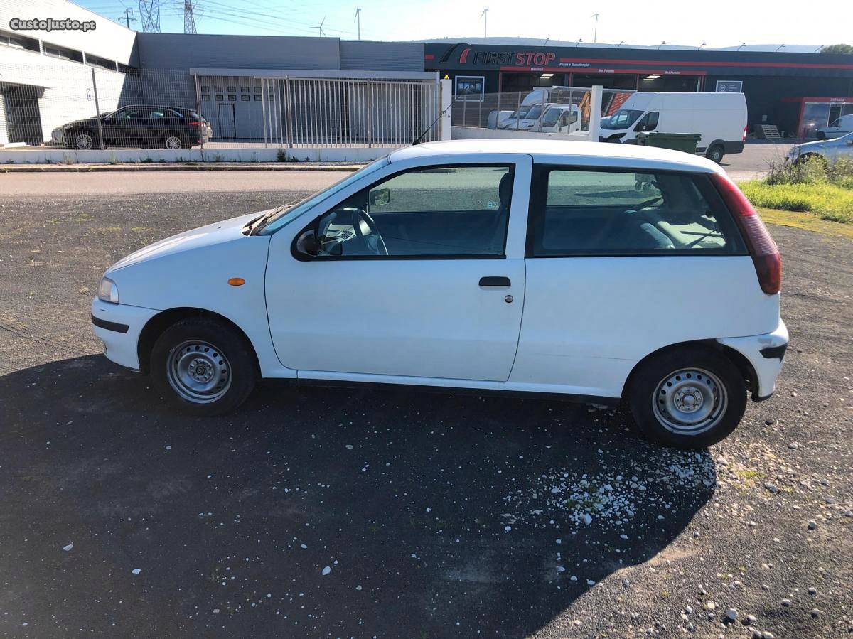 Fiat Punto  Agosto/96 - à venda - Ligeiros Passageiros,