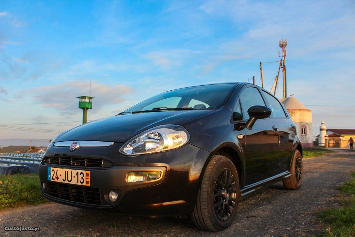 Fiat Punto Evo 1.4 Outubro/10 - à venda - Ligeiros