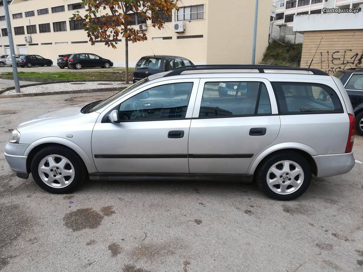 Opel Astra 1.4i. Aceito Retoma Março/01 - à venda -