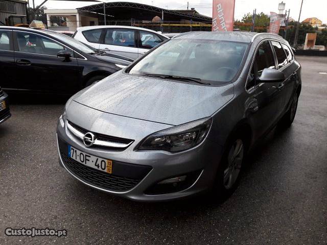 Opel Astra J Sports Dezembro/13 - à venda - Ligeiros