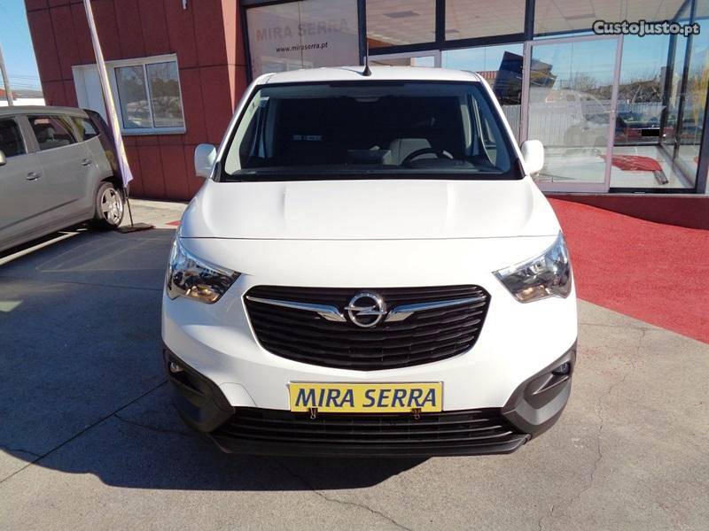 Opel Combo E Longa 3Lug Ac Iva Dezembro/19 - à venda -