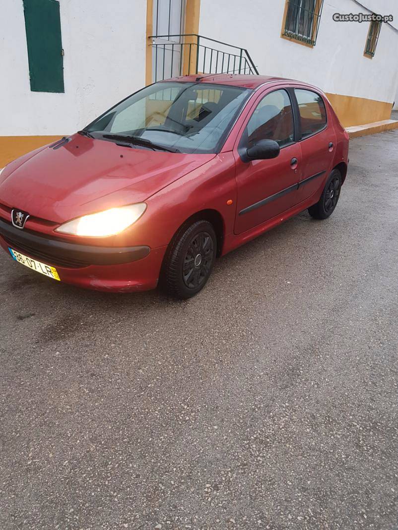 Peugeot 206 Em bom estado Setembro/98 - à venda - Ligeiros