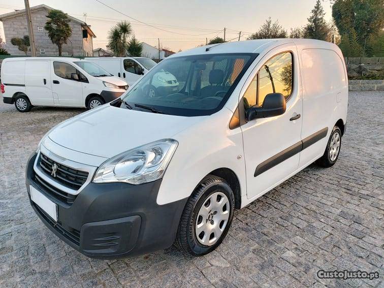 Peugeot Partner 1.6 HDI Setembro/15 - à venda - Comerciais