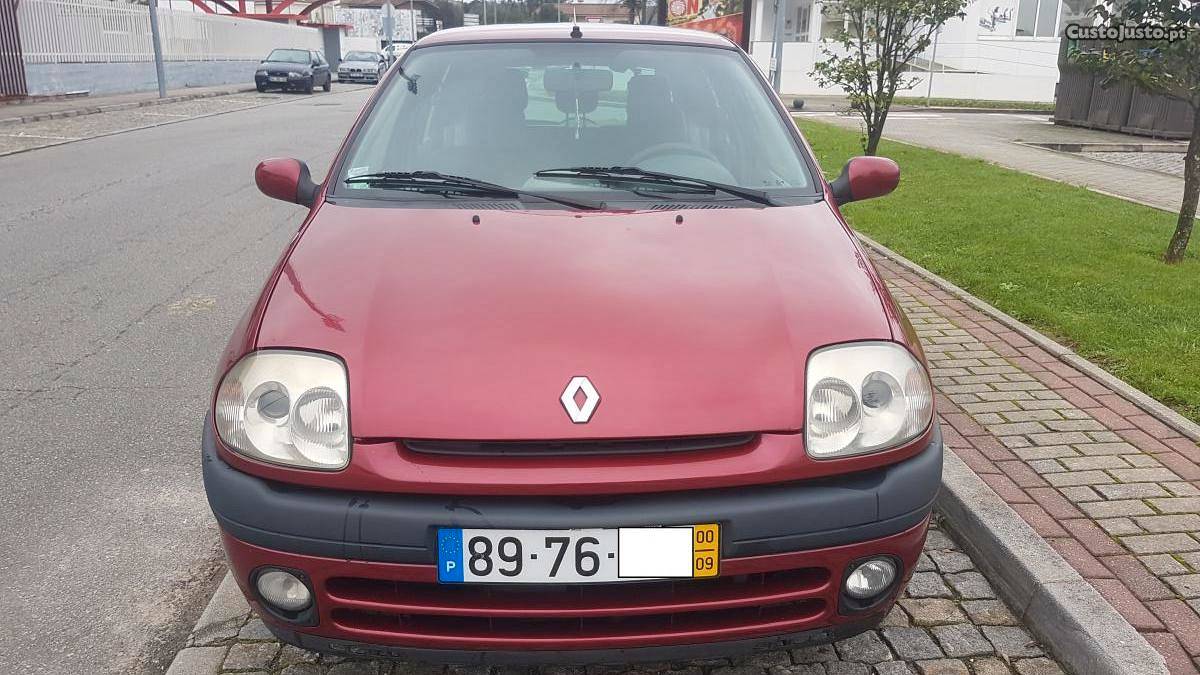 Renault Clio  impecavel Setembro/00 - à venda -