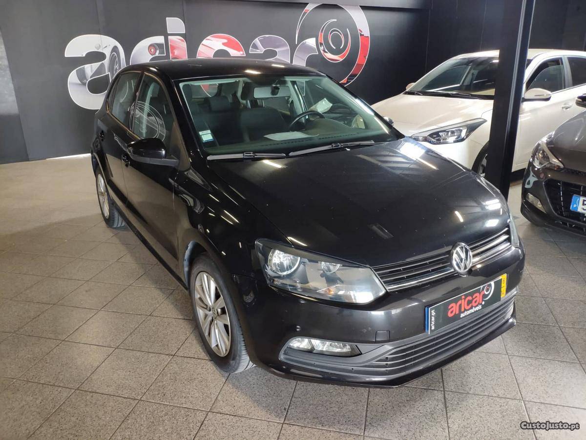 VW Polo 1.0 Confortilne Abril/16 - à venda - Ligeiros