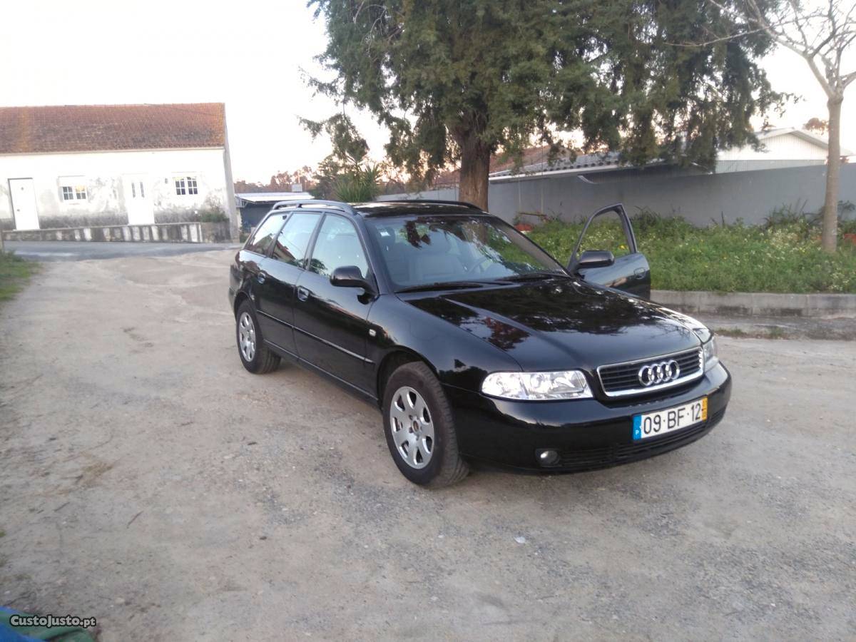 Audi A4 Avant 115cv Março/01 - à venda - Ligeiros