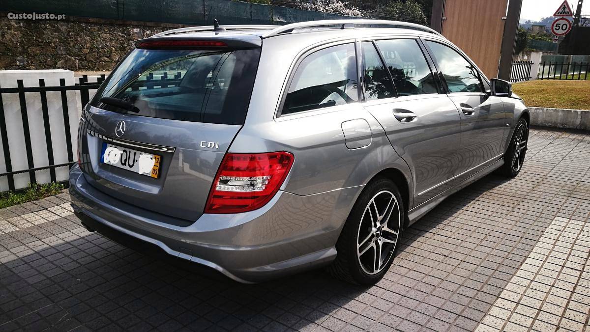 Mercedes-Benz C 220 Avantgard Março/12 - à venda -