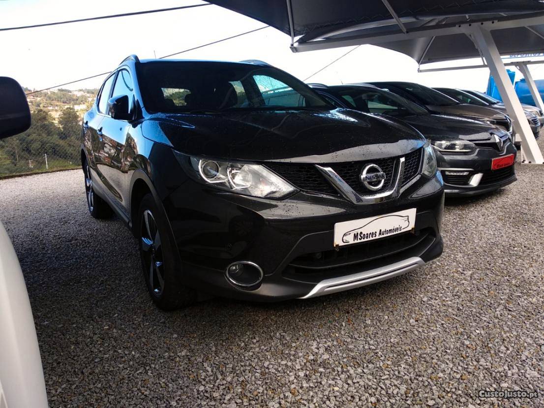 Nissan Qashqai 1.5dCi 360 Connect Junho/15 - à venda -