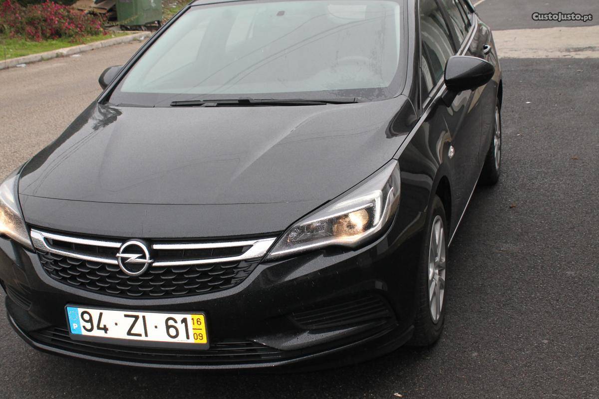 Opel Astra Sport Tourer Setembro/16 - à venda - Ligeiros