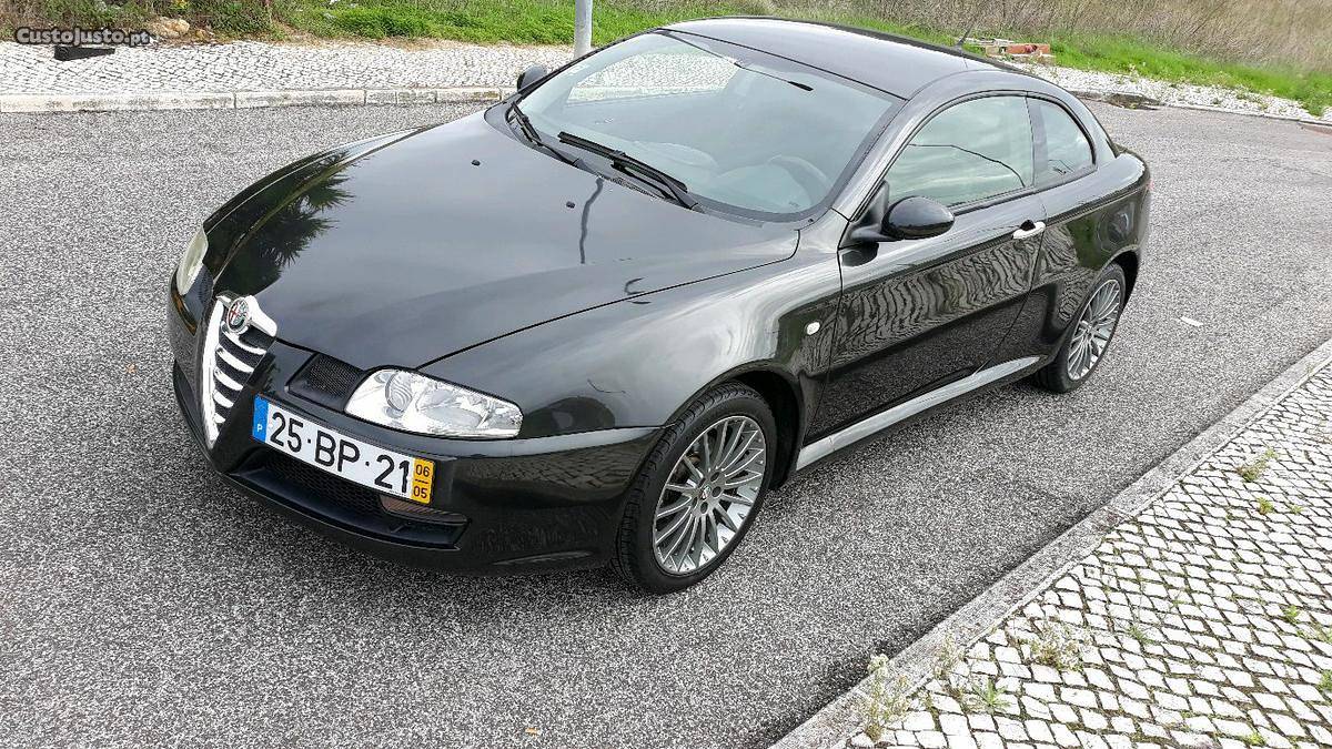 Alfa Romeo GT 150cv Maio/06 - à venda - Ligeiros