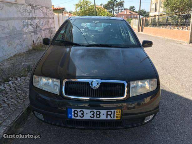 Skoda Fabia Confort Março/01 - à venda - Ligeiros